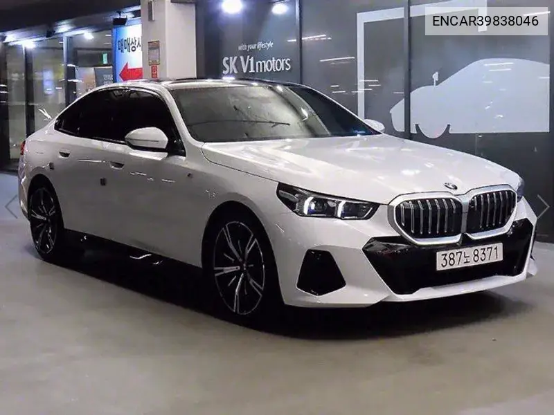 BMW 5er 2024 года выпуска