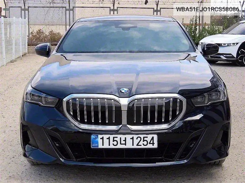 BMW 5er 2024 года выпуска