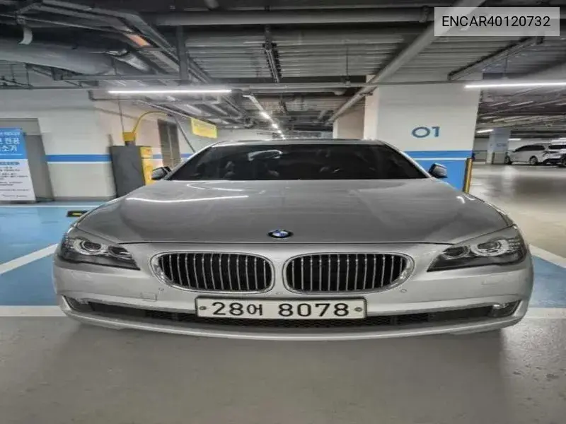 BMW 7er 2011 года выпуска