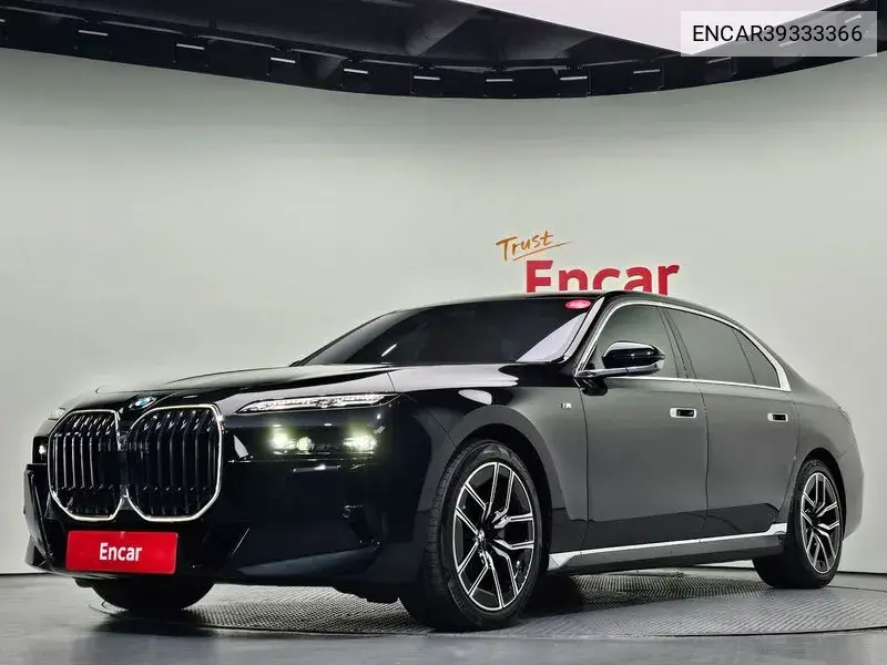 BMW 7er 2023 года выпуска