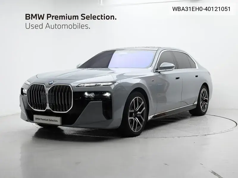 BMW 7er 2024 года выпуска