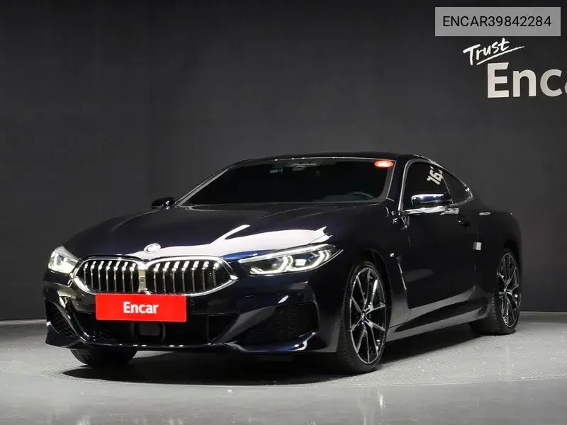 BMW 8er 2021 года выпуска