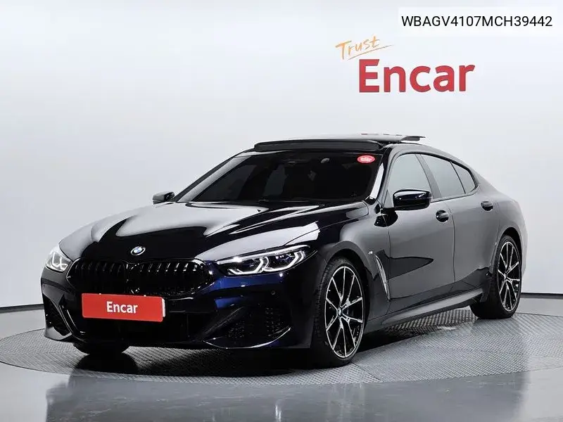 BMW 8er 2021 года выпуска