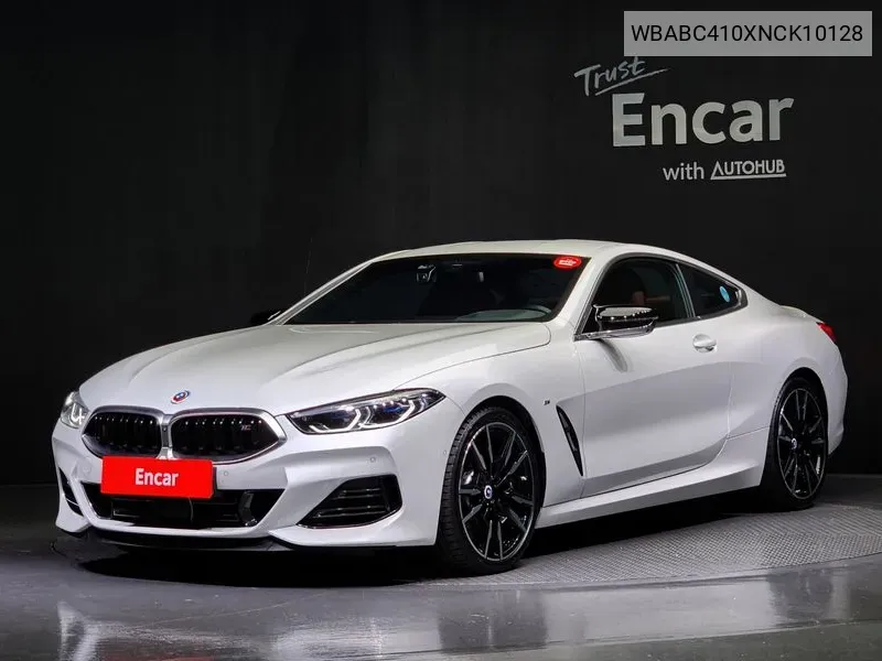 BMW 8er 2022 года выпуска