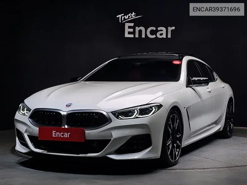 BMW 8er 2022 года выпуска