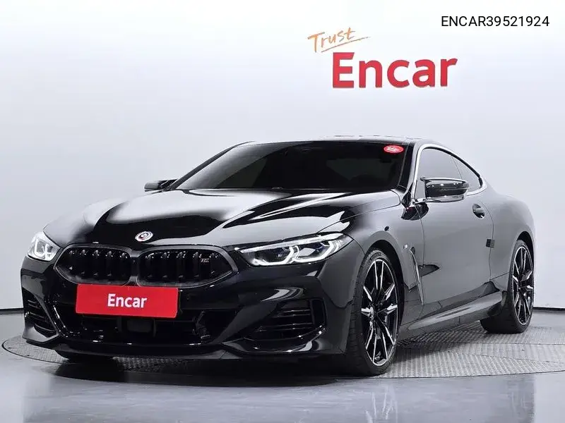 BMW 8er 2022 года выпуска