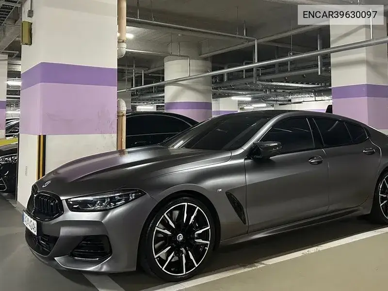 BMW 8er 2022 года выпуска