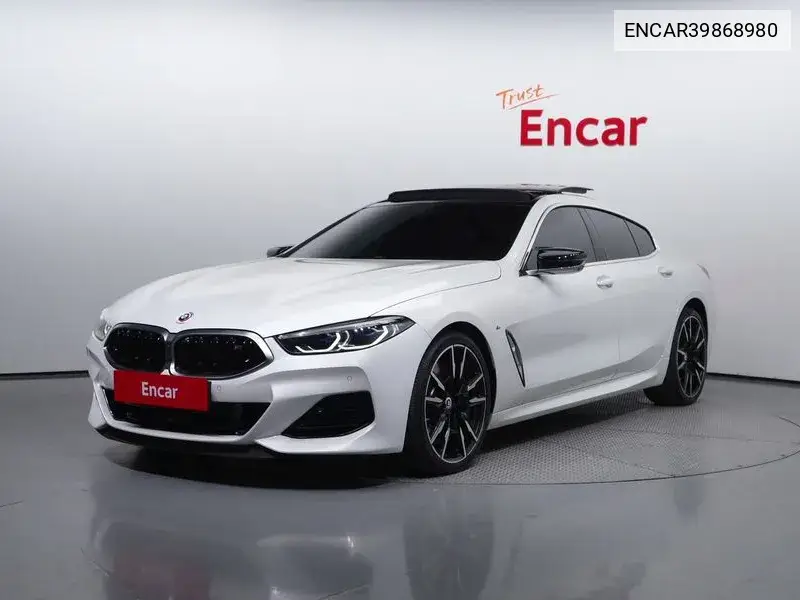 BMW 8er 2022 года выпуска