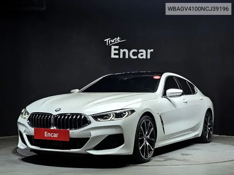 BMW 8er 2022 года выпуска
