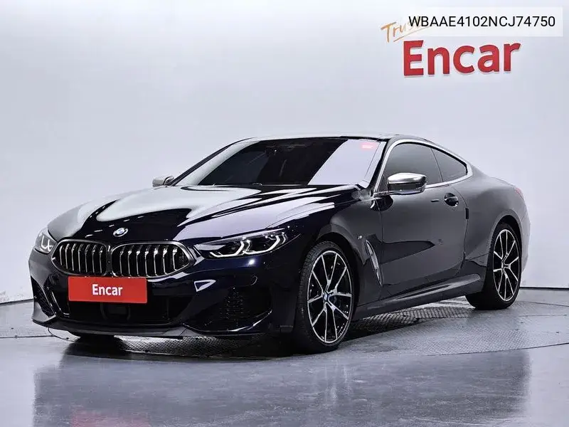 BMW 8er 2022 года выпуска