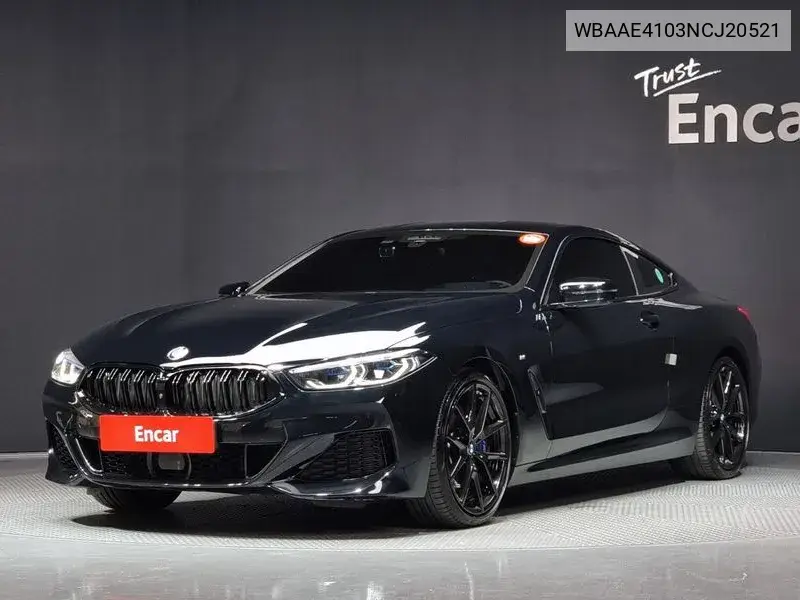 BMW 8er 2022 года выпуска