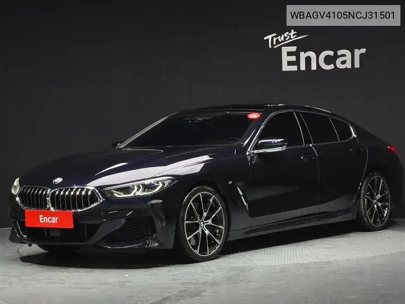 BMW 8er 2022 года выпуска