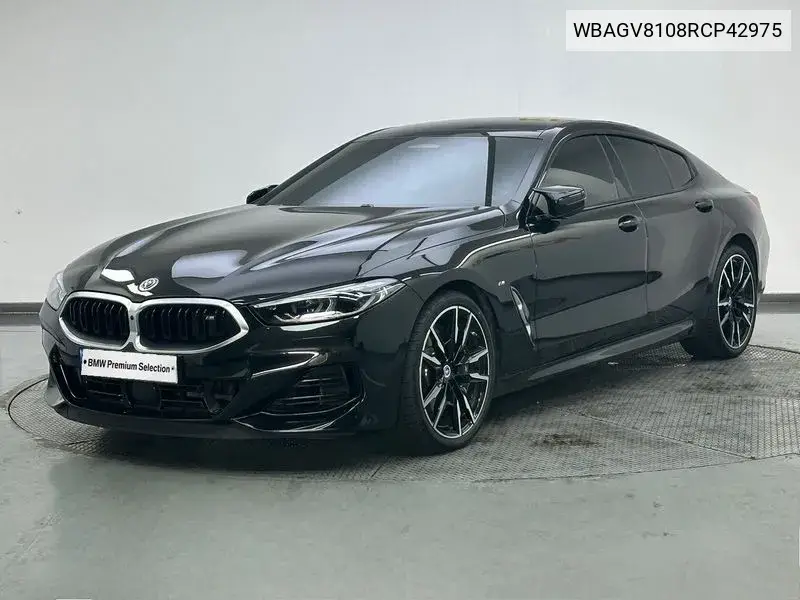 BMW 8er 2023 года выпуска
