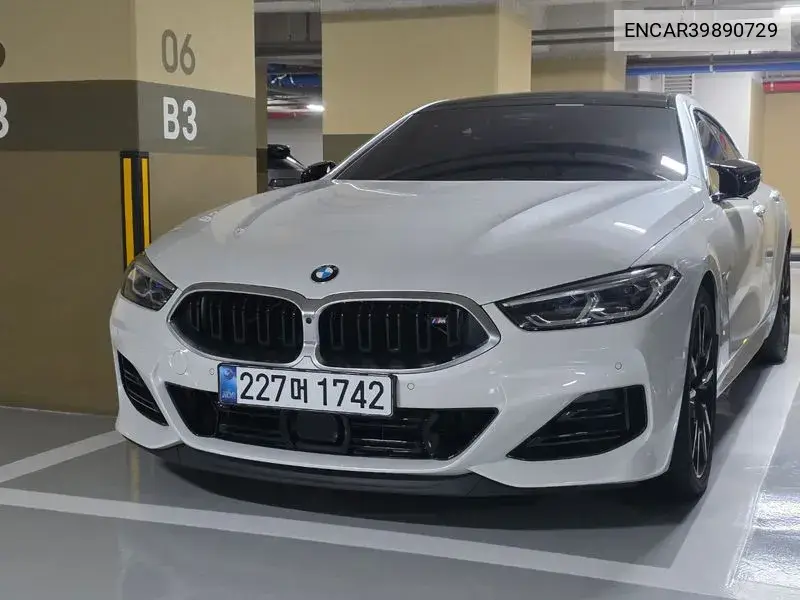 BMW 8er 2023 года выпуска