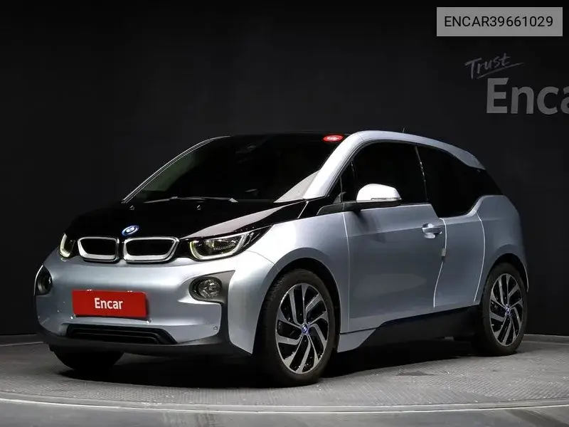 BMW i3 2015 года выпуска