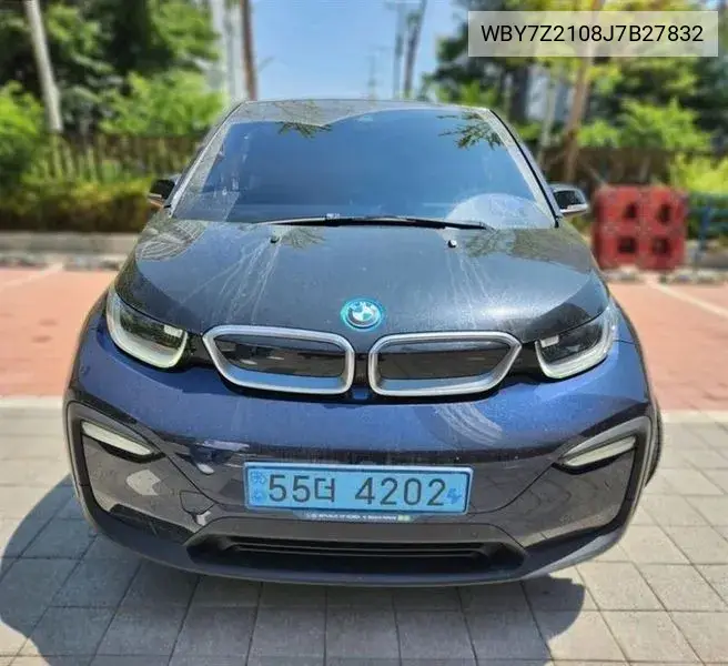 BMW i3 2018 года выпуска