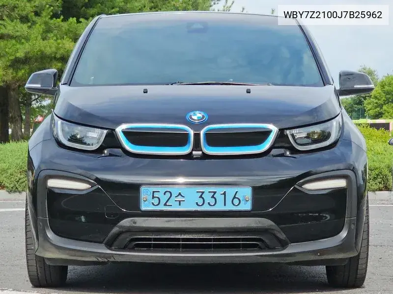 BMW i3 2018 года выпуска