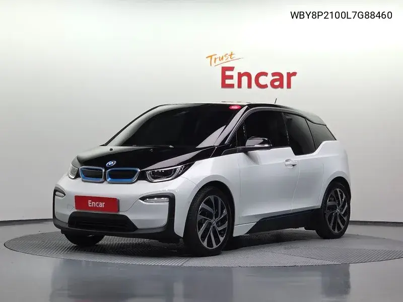 BMW i3 2020 года выпуска