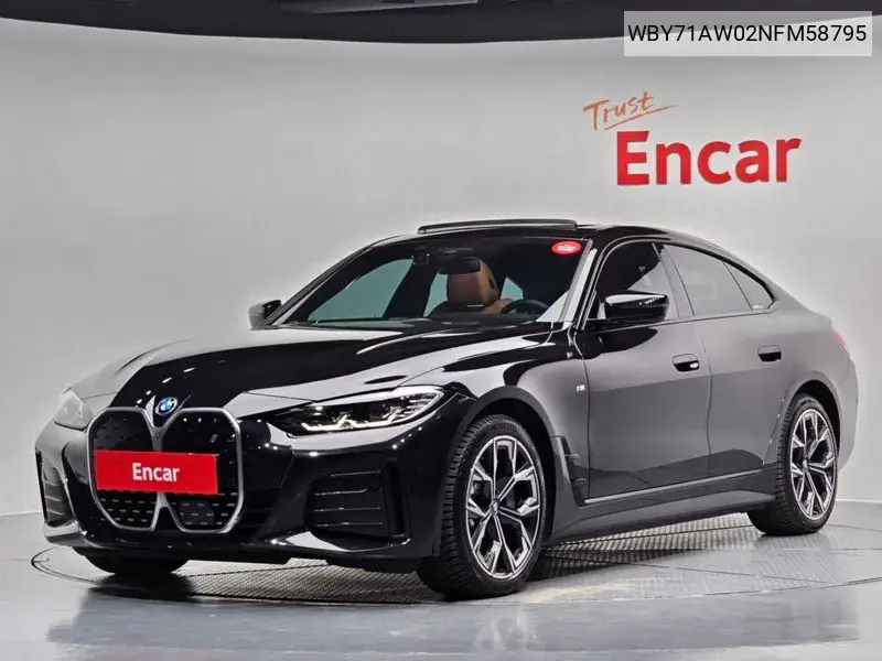 BMW i4 2022 года выпуска