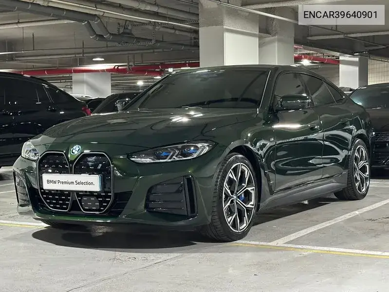 BMW i4 2022 года выпуска