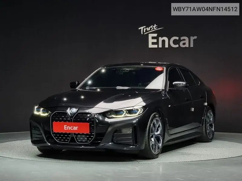 BMW i4 2022 года выпуска