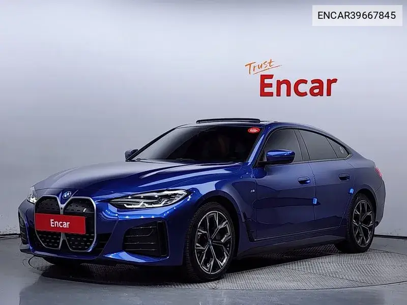 BMW i4 2022 года выпуска