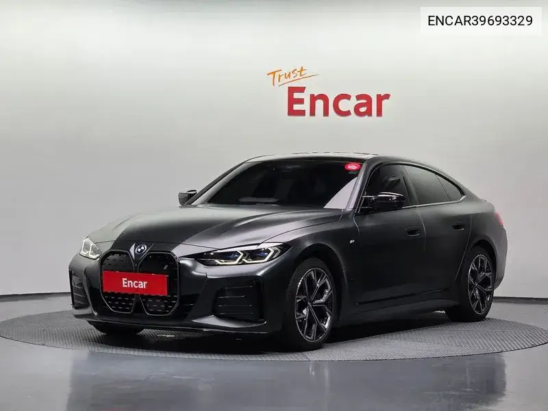BMW i4 2022 года выпуска