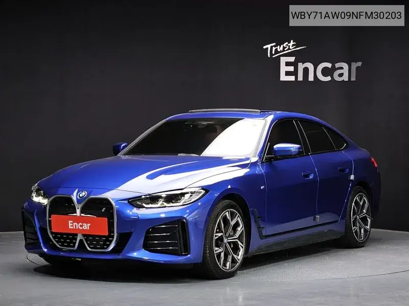 BMW i4 2022 года выпуска