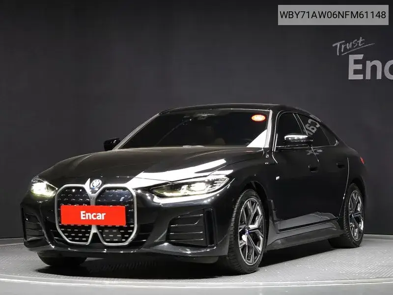 BMW i4 2022 года выпуска