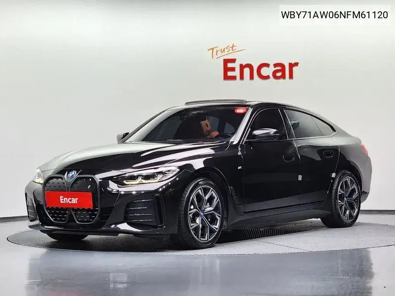 BMW i4 2022 года выпуска