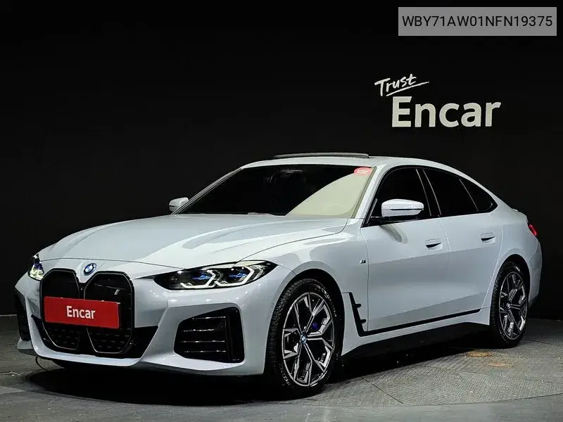 BMW i4 2022 года выпуска