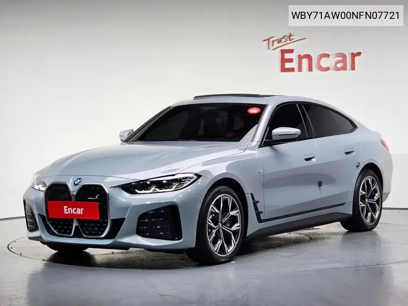 BMW i4 2022 года выпуска