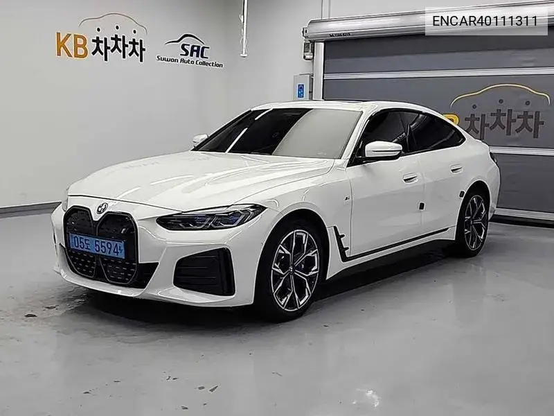 BMW i4 2022 года выпуска