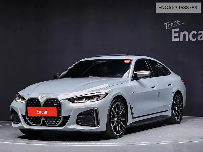 BMW i4 2023 года выпуска