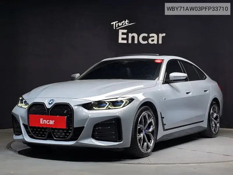 BMW i4 2023 года выпуска