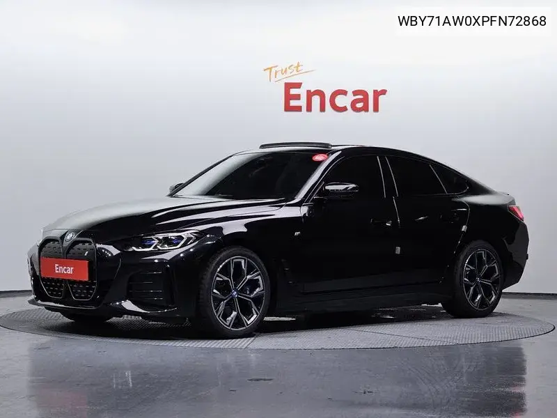 BMW i4 2023 года выпуска