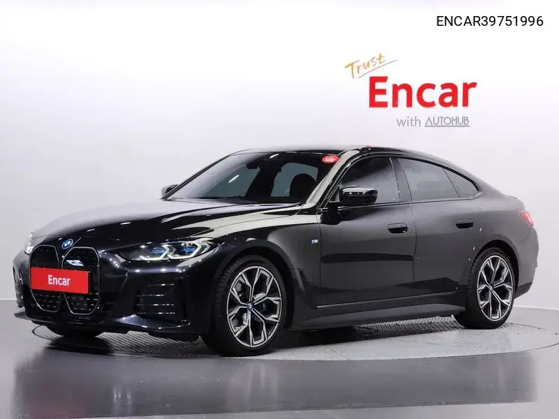 BMW i4 2023 года выпуска