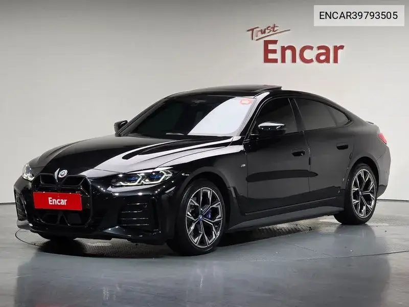 BMW i4 2023 года выпуска
