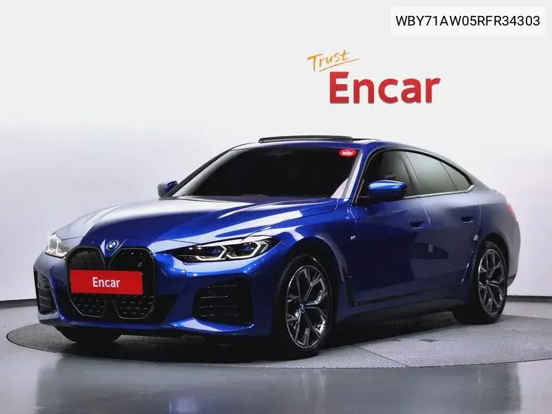 BMW i4 2023 года выпуска
