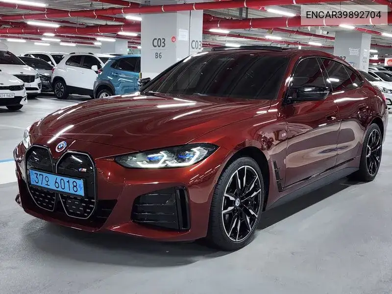 BMW i4 2023 года выпуска