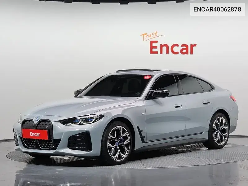 BMW i4 2023 года выпуска