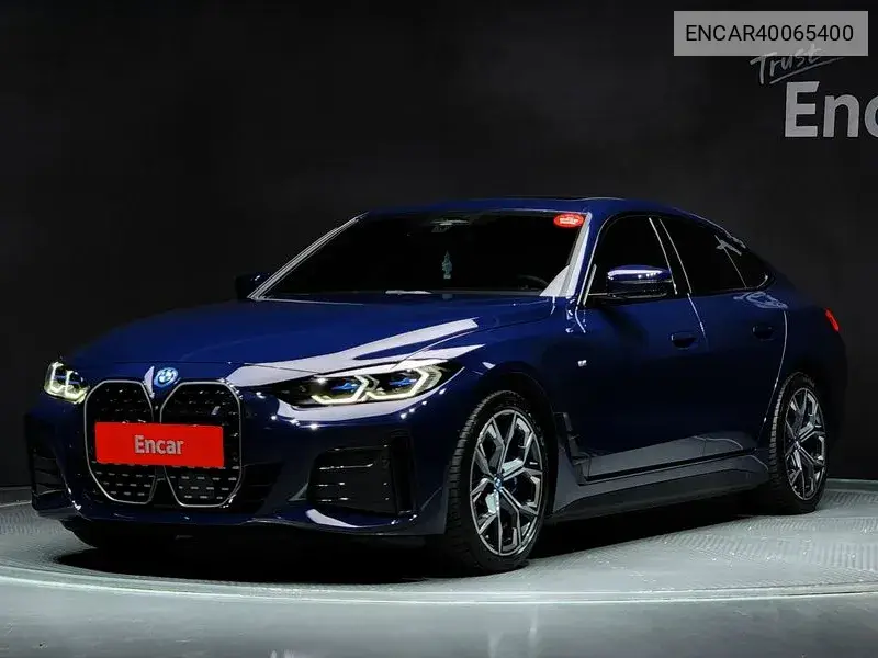 BMW i4 2023 года выпуска