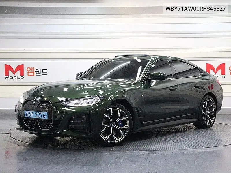 BMW i4 2024 года выпуска