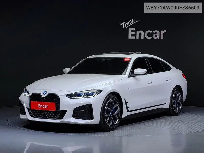 BMW i4 2024 года выпуска