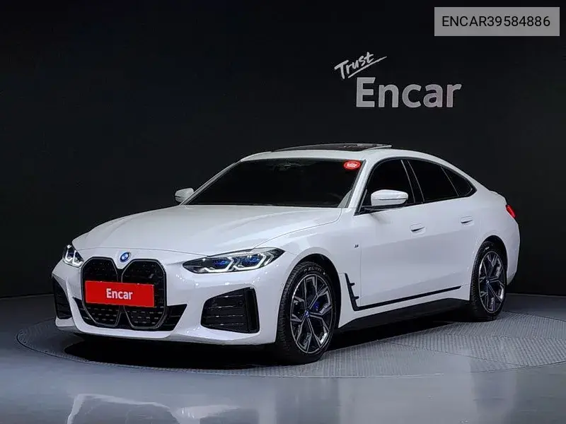 BMW i4 2024 года выпуска