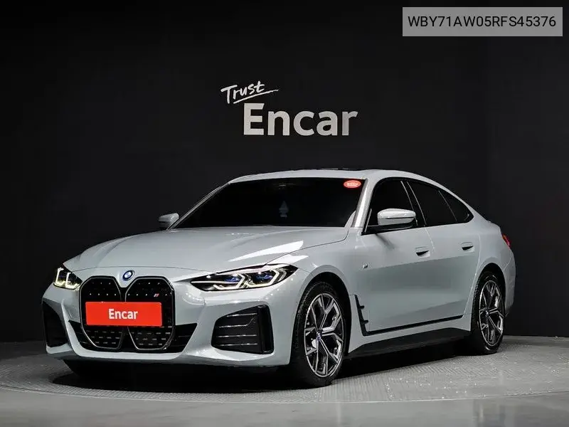 BMW i4 2024 года выпуска