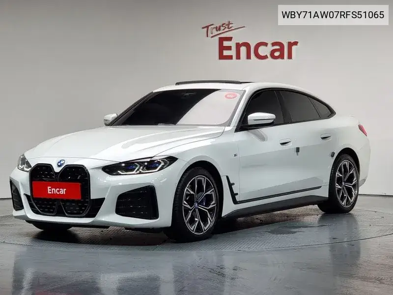 BMW i4 2024 года выпуска