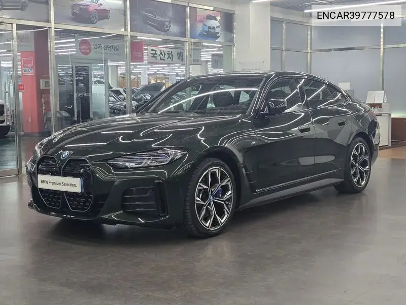 BMW i4 2024 года выпуска