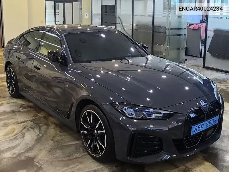 BMW i4 2024 года выпуска