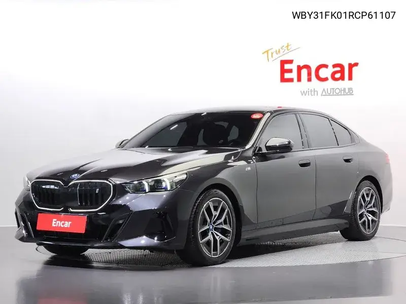 BMW i5 2024 года выпуска